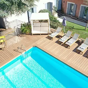 Hotel Les Jardins De - Parking Gratuit & Piscine Chauffee, Cassis